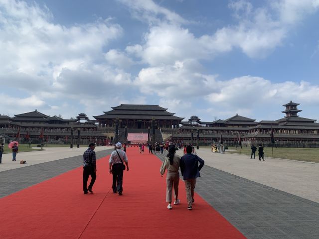 {六合彩}(金华横店旅游攻略)